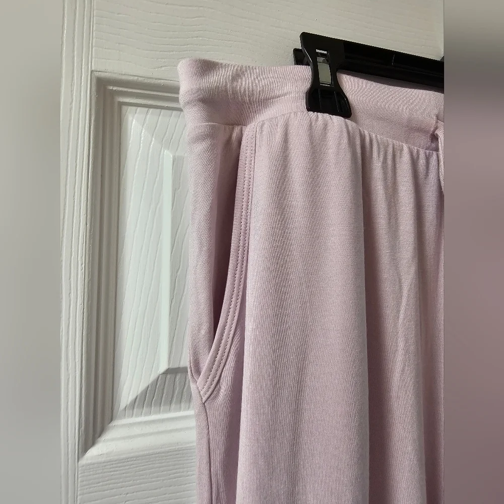 NWOT Cupcakes & Cashmere Pink Pajama Pants Relaxed Fit - Picture 3 of 6